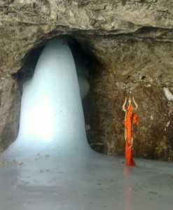 Amarnath-Temple-Jammu & Kashmir-Cave-Shrine