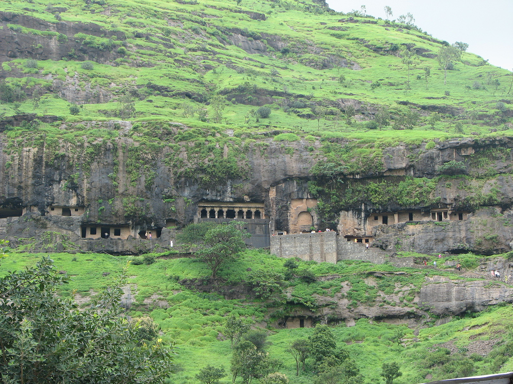 Girijatmaj Ashtavinayak - Lenyadri ganpati temple