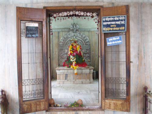 Dashabhuja Temple, Maharashtra