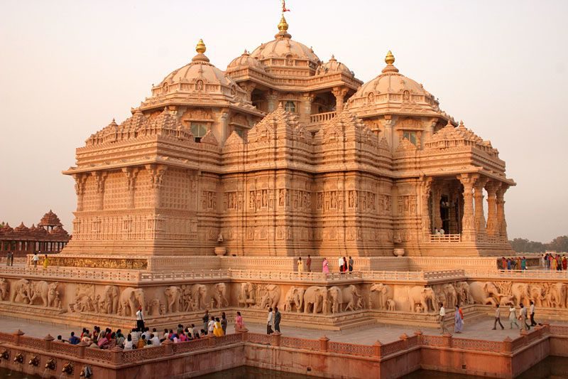Akshardham Temple - 15 Must Visit and Famous Temples in India