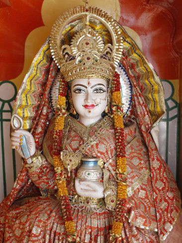 God Annapurna Devi Images - Shiva gets anna from Annapurna Ma | Lord shiva, Shiva ... - In hinduism, goddess annapoorna, or annapurna devi, is the goddess of food.