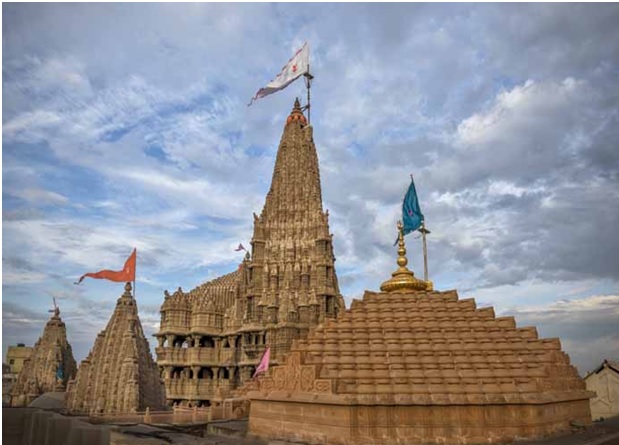 Dwarkadish Temple - Famous Vishnu Temples in India